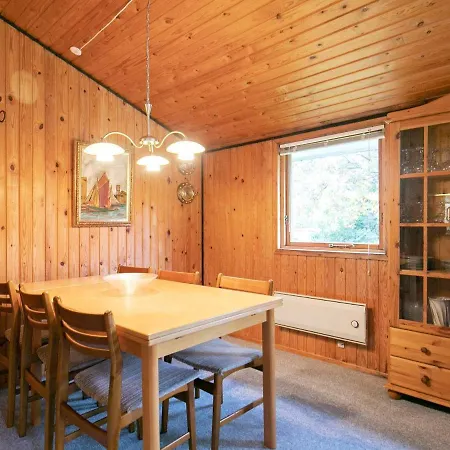 5 Person Holiday Home In Asaa Feriehus *